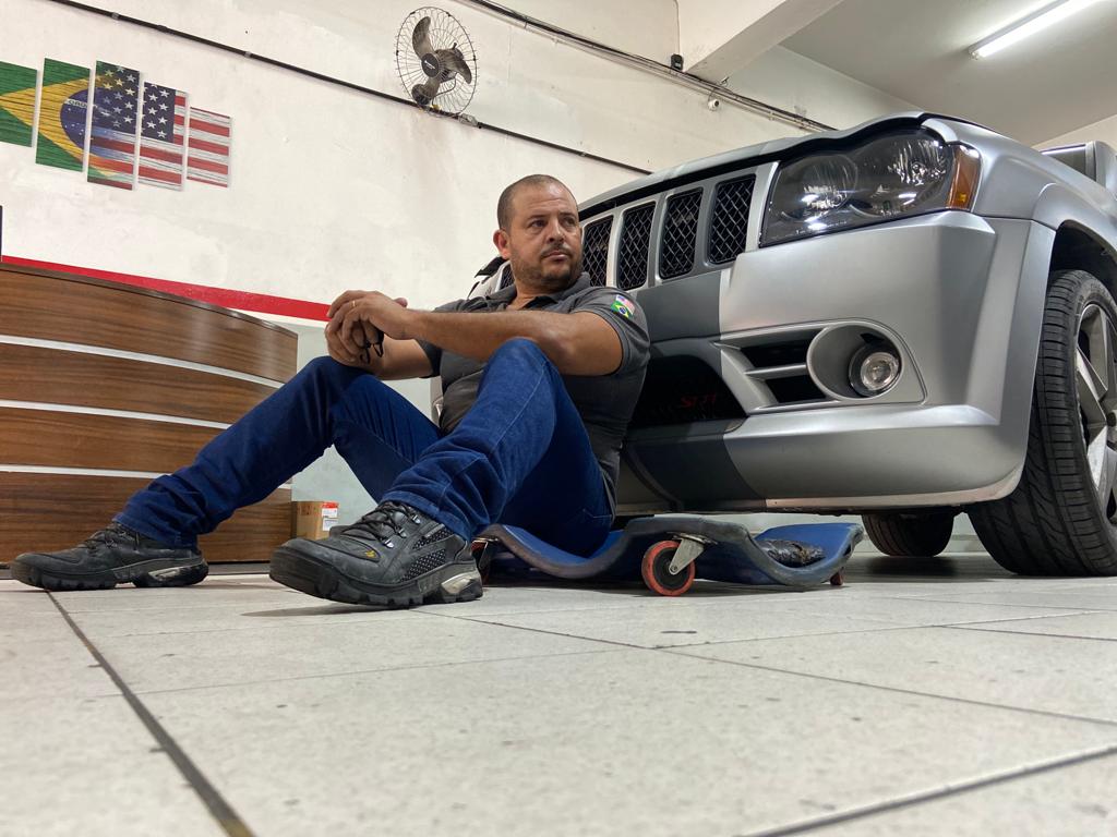 Especialista dribla defeitos crônicos de Jeep, Dodge e Chrysler há 23 anos