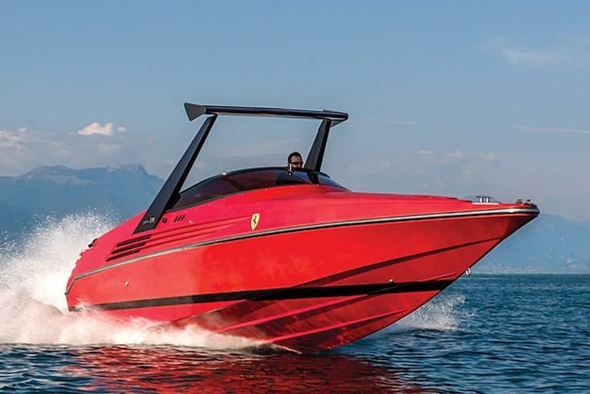 cabine barco ferrari