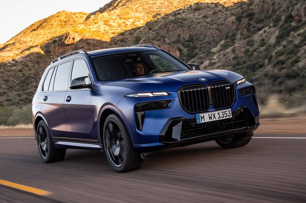 2023-BMW-X7-37 BMW X7