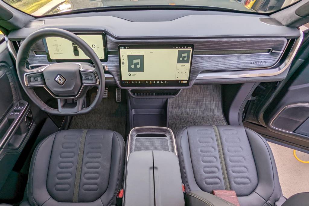 Rivian-R1T-3 Rivian R1T