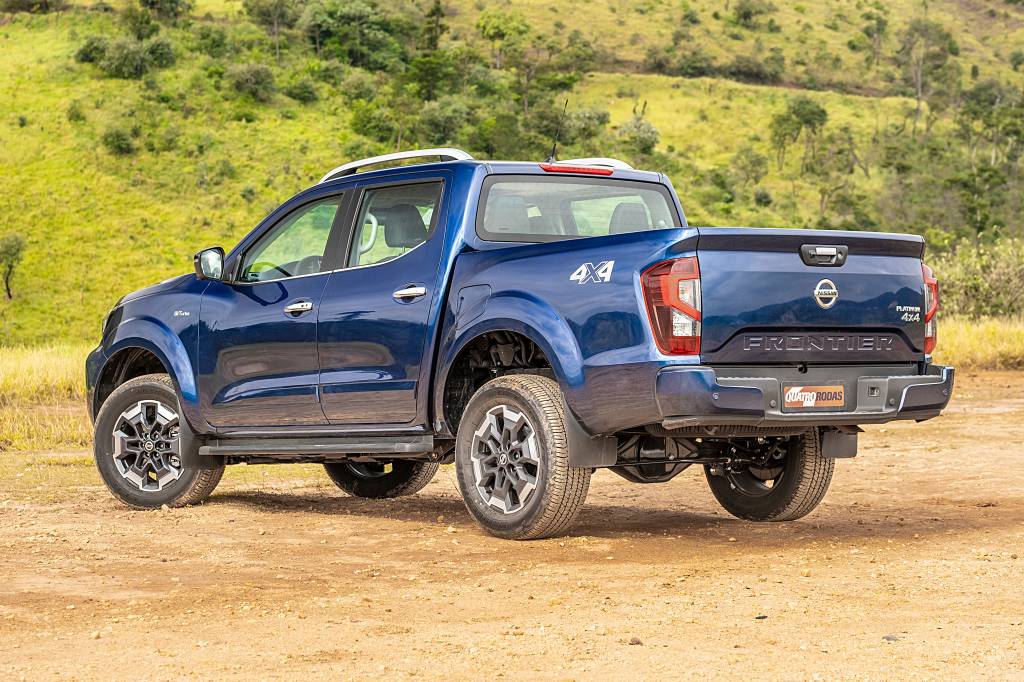 Frontier 2023 Nova Nissan Frontier Platinum 2023 é versão tecnológica e mais discreta