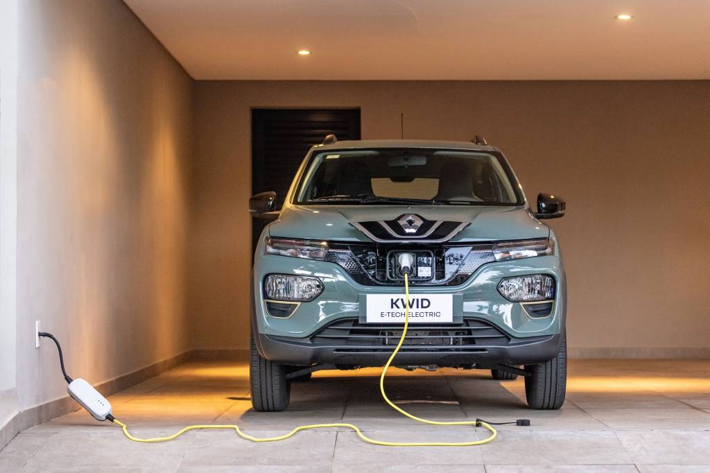 Renault Kwid E-Tech Eletrico Brasil (11) Vídeo: Renault Kwid E-Tech é elétrico urbano muito melhor que o 1.0