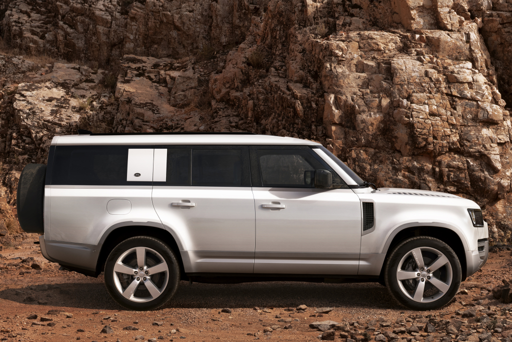 land_rover_defender_130_first_edition_56_0c0b03430a0c06b4 Land Rover Defender 130