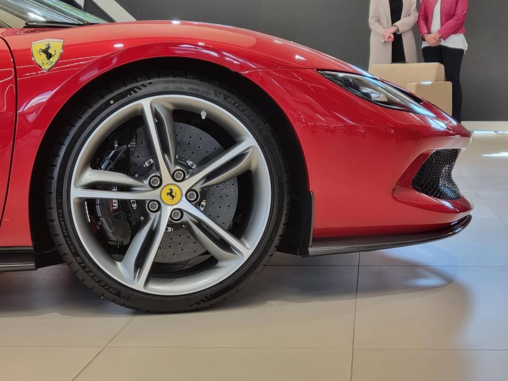 Ferrari 296 GTB BRASIL (8) Ferrari 296 GTB BRASIL