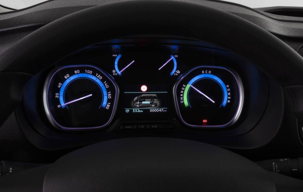 Fiat_eScudo_069_Easy-Resize.com Fiat Scudo painel EV