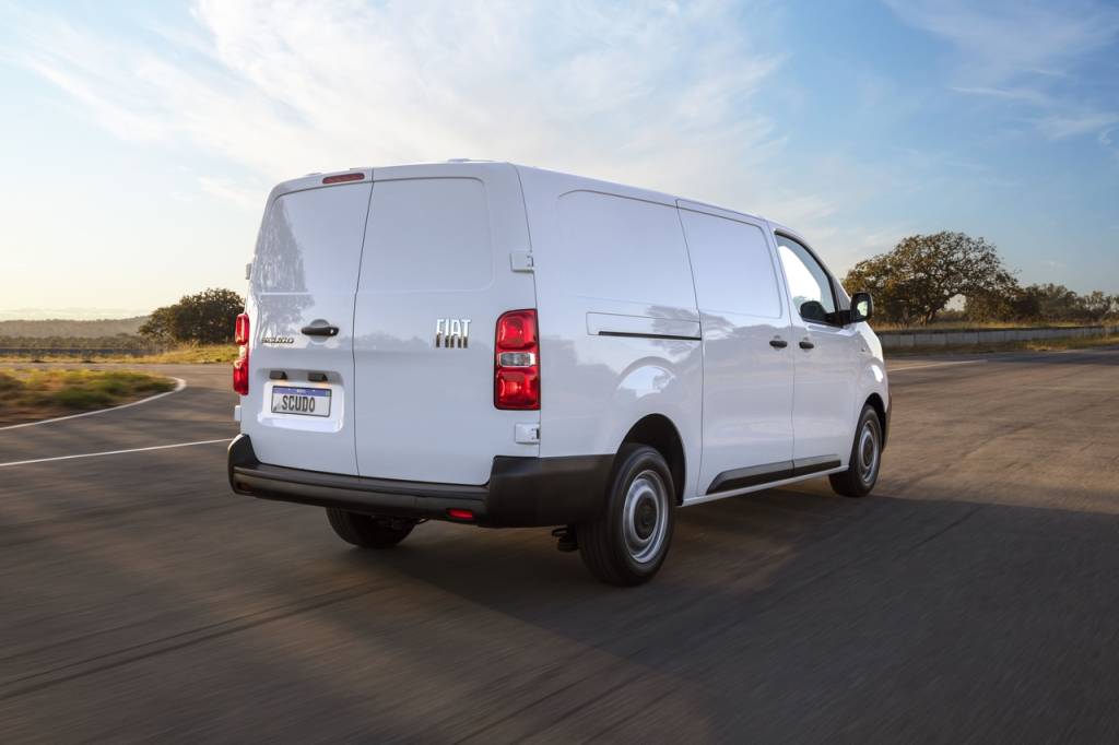 Scudo_Cargo_217_Easy-Resize.com Fiat Scudo traseira
