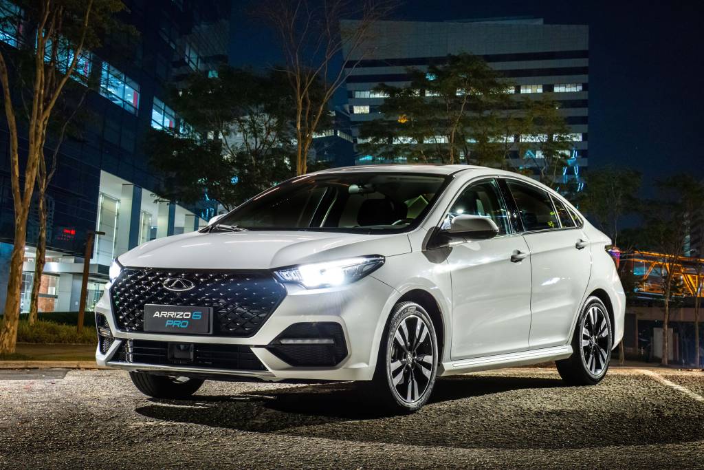 Fora de linha? Caoa Chery Arrizo 6 some das concessionárias mas segue à venda