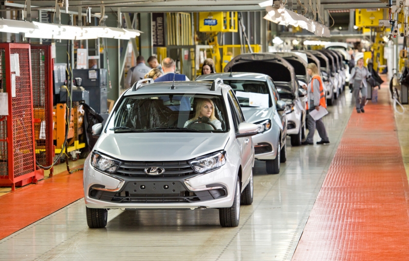 avtovaz-granta Lada granta na linha de produção