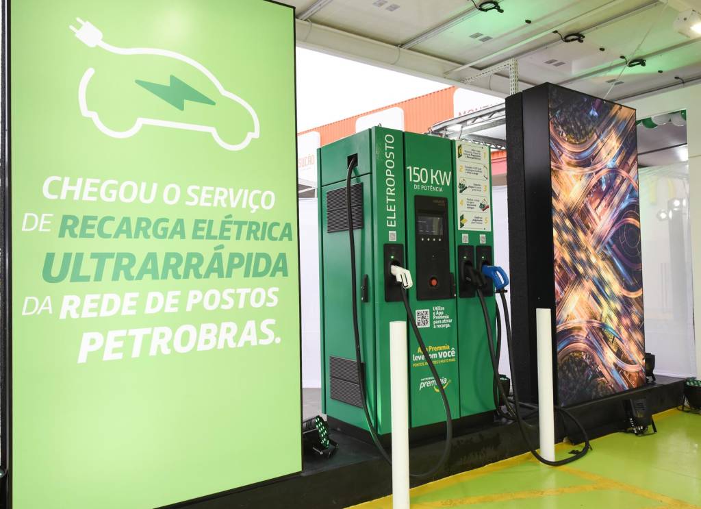 Postos Petrobras e Shell se rendem à recarga de carros elétricos