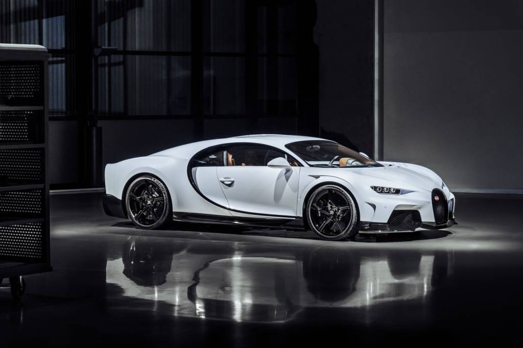 17 BUGATTI_W16 Bugatti Chiron Super Sport