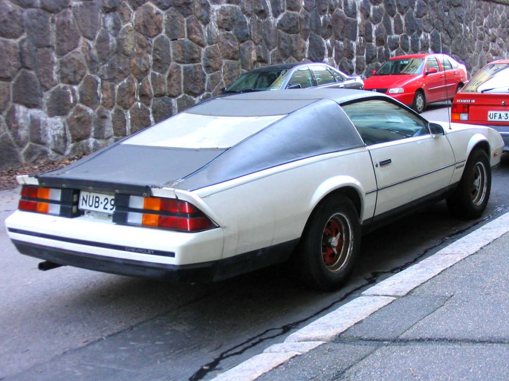 396640399_3e9d4f30f4_o Camaro transformado em picape com capota