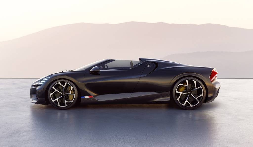 2023-Bugatti-W16-Mistral-00015 Bugatti W16 Mistral lateral