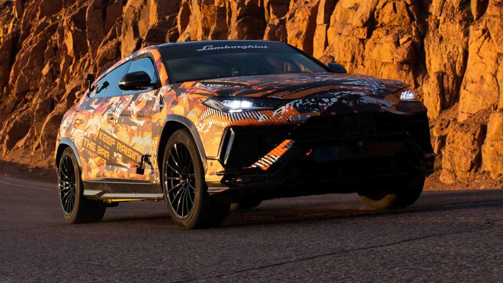 Nova versão do Lamborghini Urus bate recorde de Pikes Peak