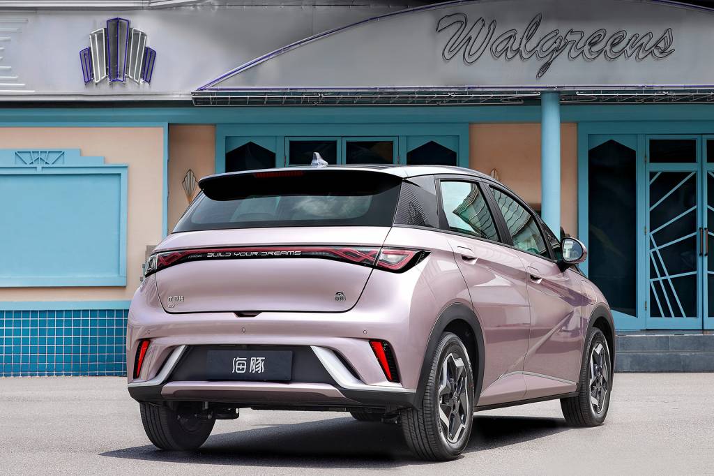 byd_ea1_12 BYD Dolphin também deve ser lançado no Brasil