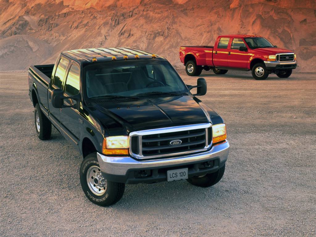 Ford é sentenciada a pagar 1,7 bi de dólares por picapes com tetos frágeis