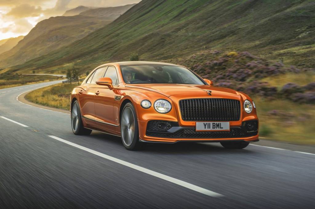 Novo Bentley Flying Spur Speed revive motor W12 de 635 cv