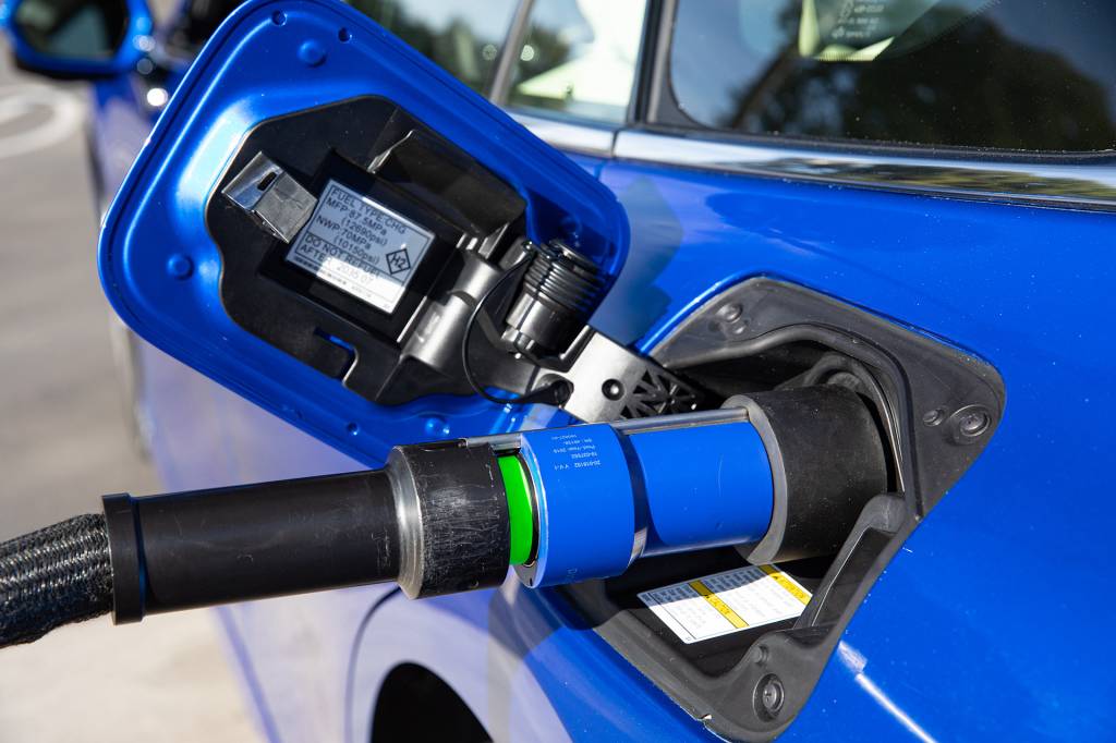 Carregamento do Toyota Mirai Carregamento do Toyota Mirai