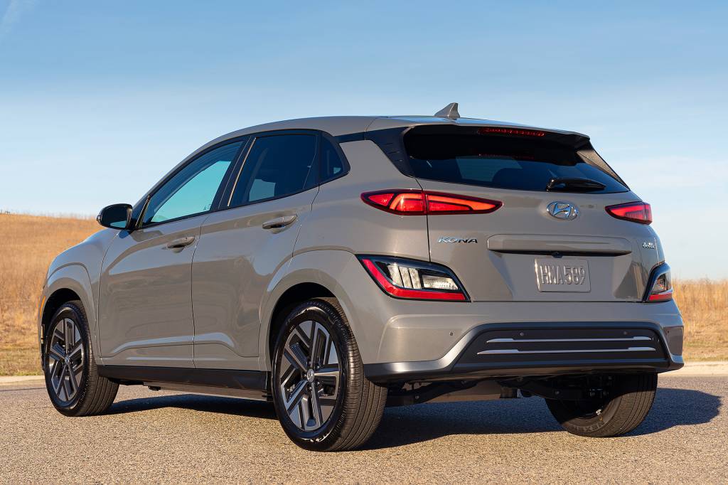 Hyundai Kona EV (2) Hyundai Kona EV (2)