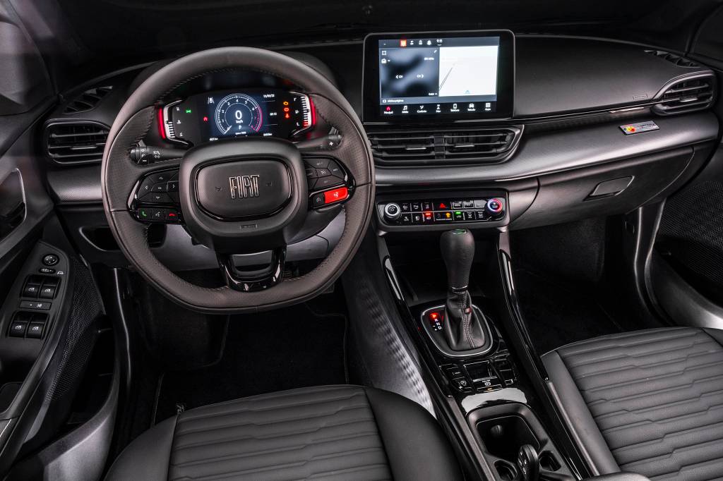 Interior Fiat Fastback Limited 1.3 turbo