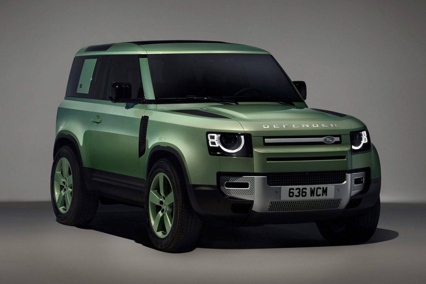 Edição de 75 anos do Land Rover Defender é híbrida e tem rodas verdes