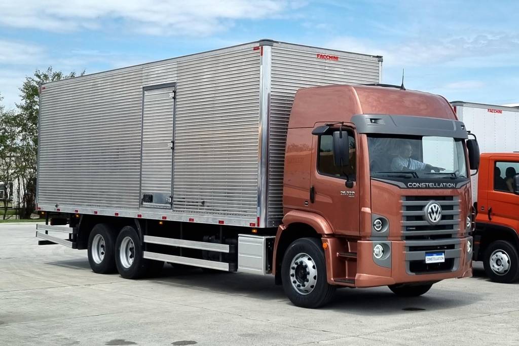 Volkswagen Caminhões EURO 6 P8 Meteor Constellation Delivery 2023 (4) Volkswagen Caminhões EURO 6 P8 Meteor Constellation Delivery 2023