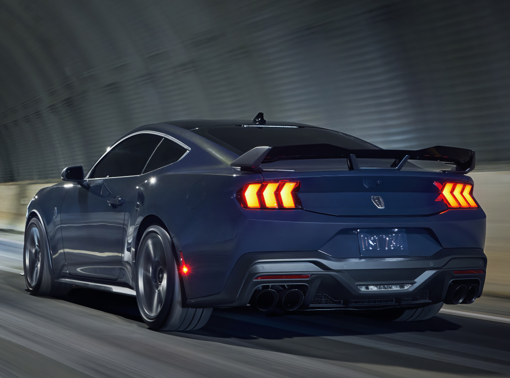 ford_mustang_dark_horse_6_0d32072f0b390854 Ford Mustang Dark Horse