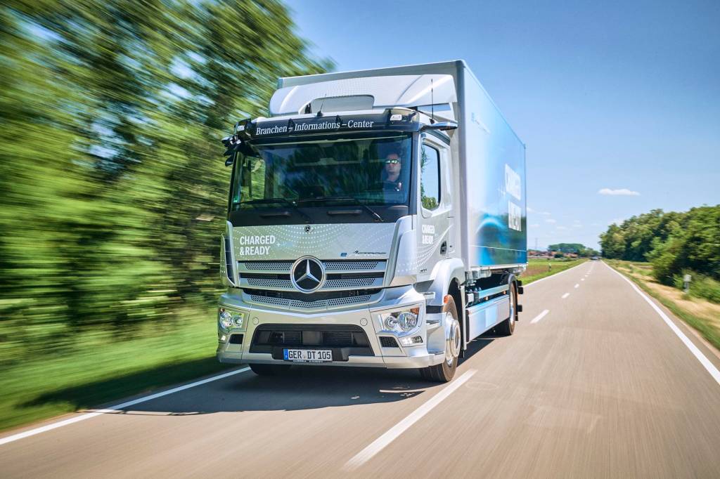 22DT070_067 Mercedes-Benz eActros 300/400Mercedes-Benz eActros 300/400
