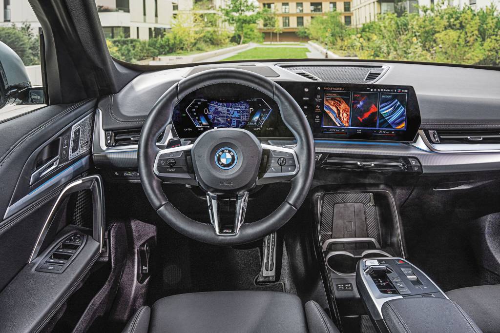BMW iX1 xDrive30 BMW iX1 xDrive30f