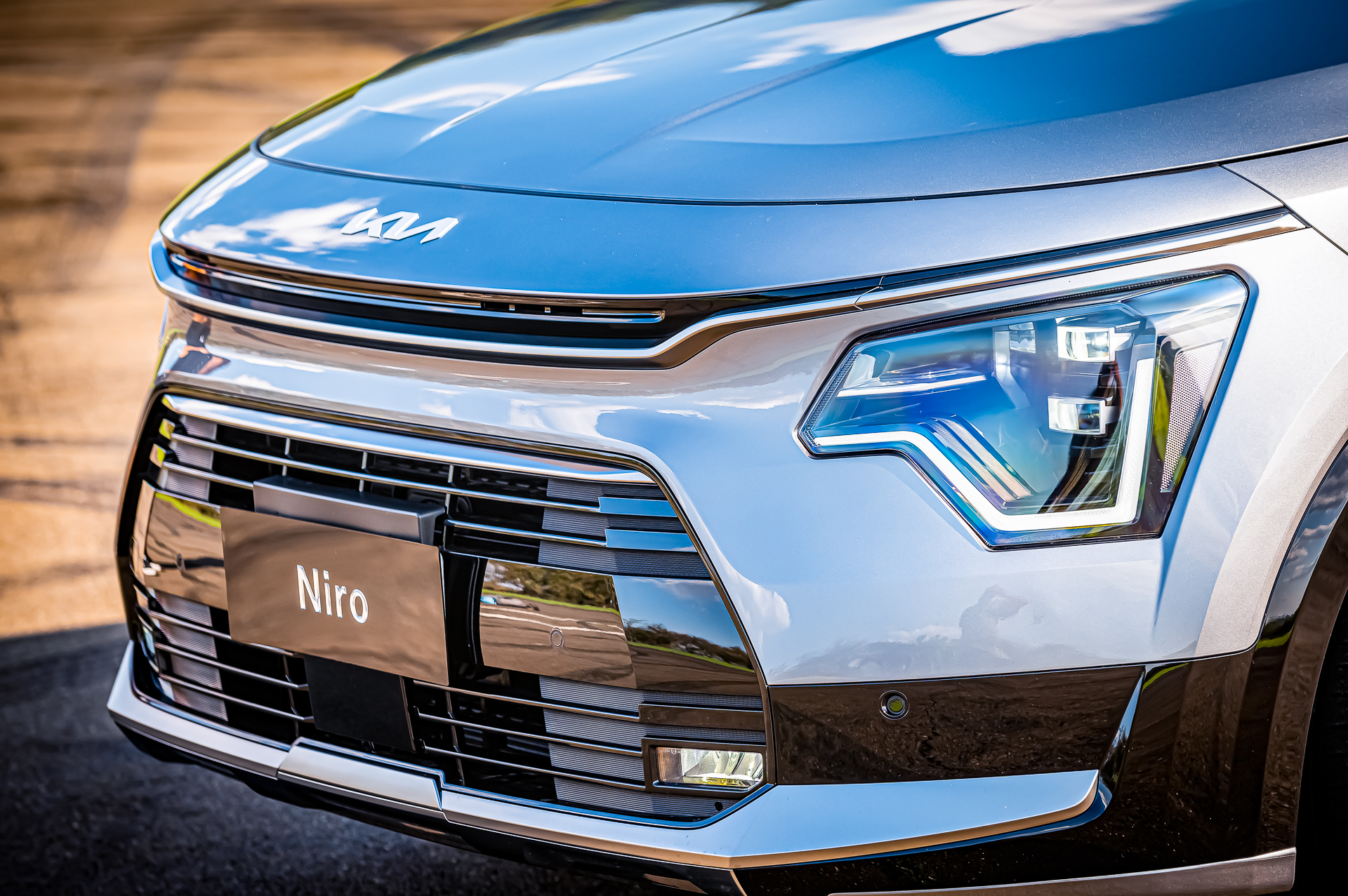 Aus&ecirc;ncia dos projetores em led (foto) s&atilde;o um dos pontos fracos da vers&atilde;o de entrada