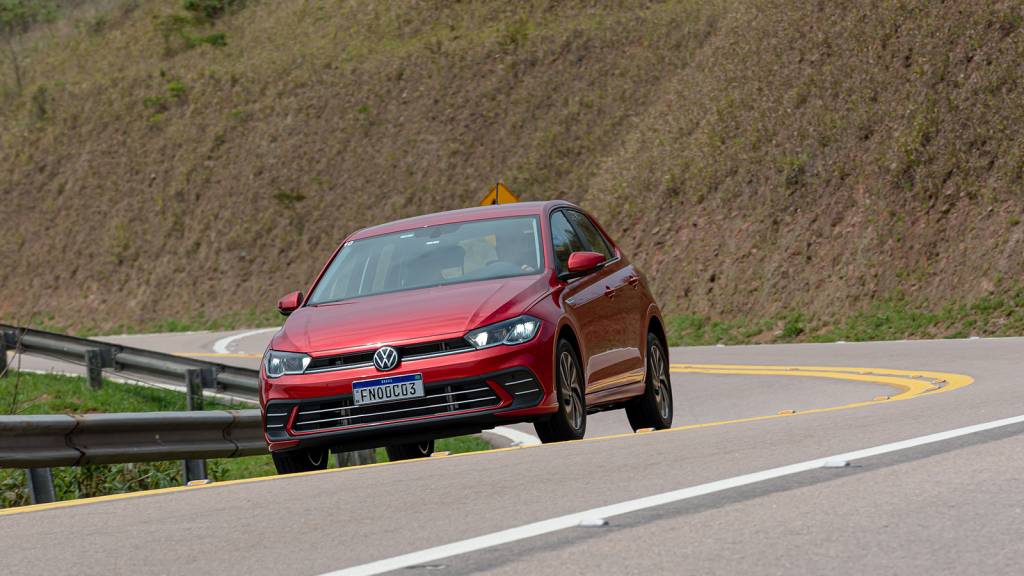 Impressões: VW Polo 2023 está mais ágil, apesar de menos potente
