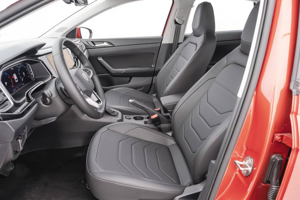Volkswagen Polo Highline 2023 (8) Volkswagen Polo Highline 2023