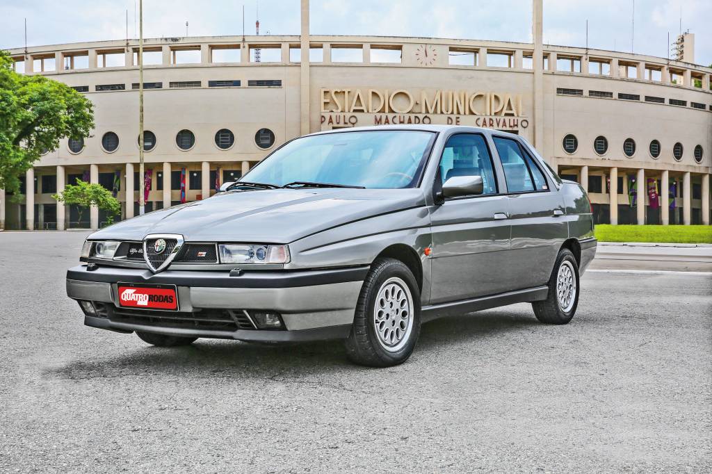 Alfa Romeo 155, o incompreendido sedã de luxo baseado no Fiat Tempra