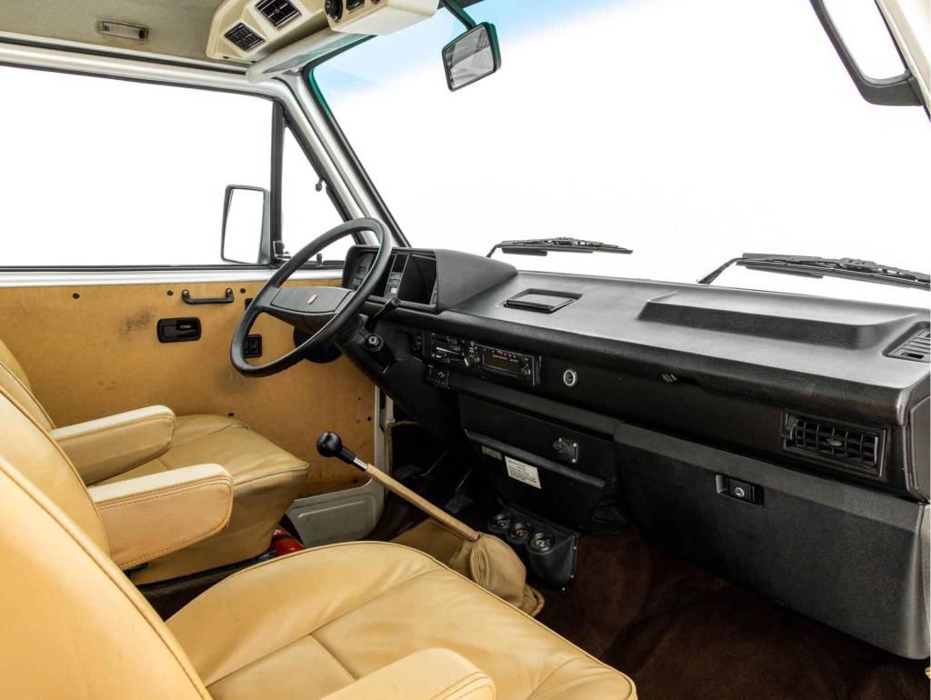 Porsche B32 (5) Interior caprichado foi agrado ao CEO da marca à época
