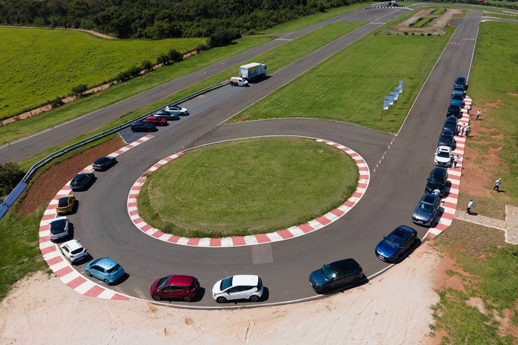Electric Experience oferece test-drive de mais de 20 carros elétricos
