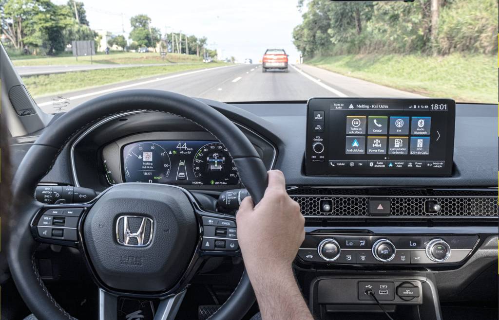 Por que motoristas estão desligando  sistemas de segurança de seus carros