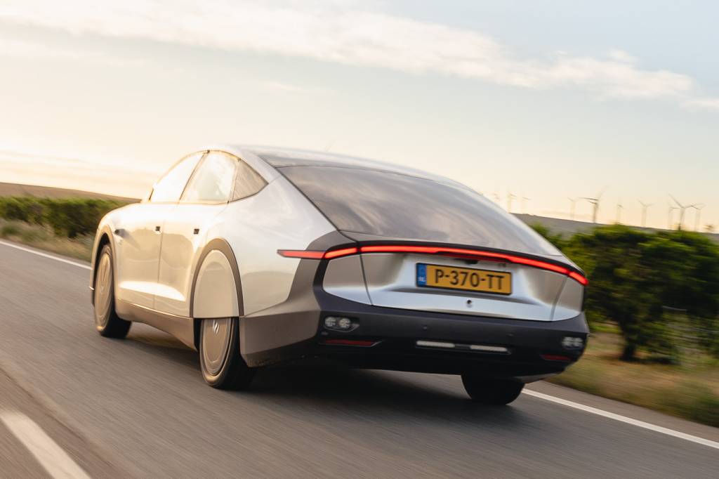 Carro solar Lightyear 0 (3) Produção do modelo já havia sido anunciada na semana passada
