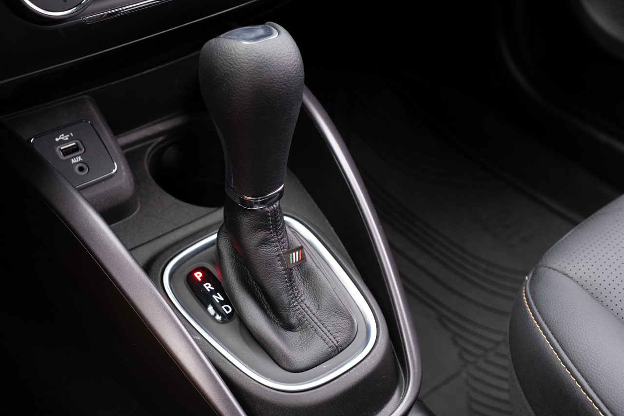 Alavanca de c&acirc;mbio tamb&eacute;m