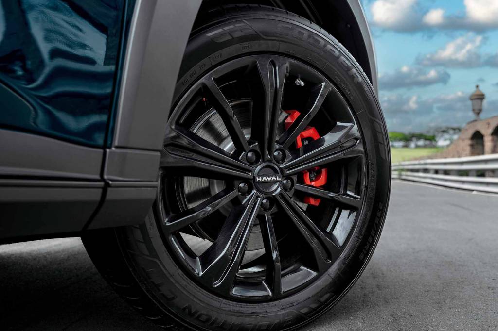 GWM Haval H6 GT (20) Outra alteração específica do Brasil: freios em vermelho