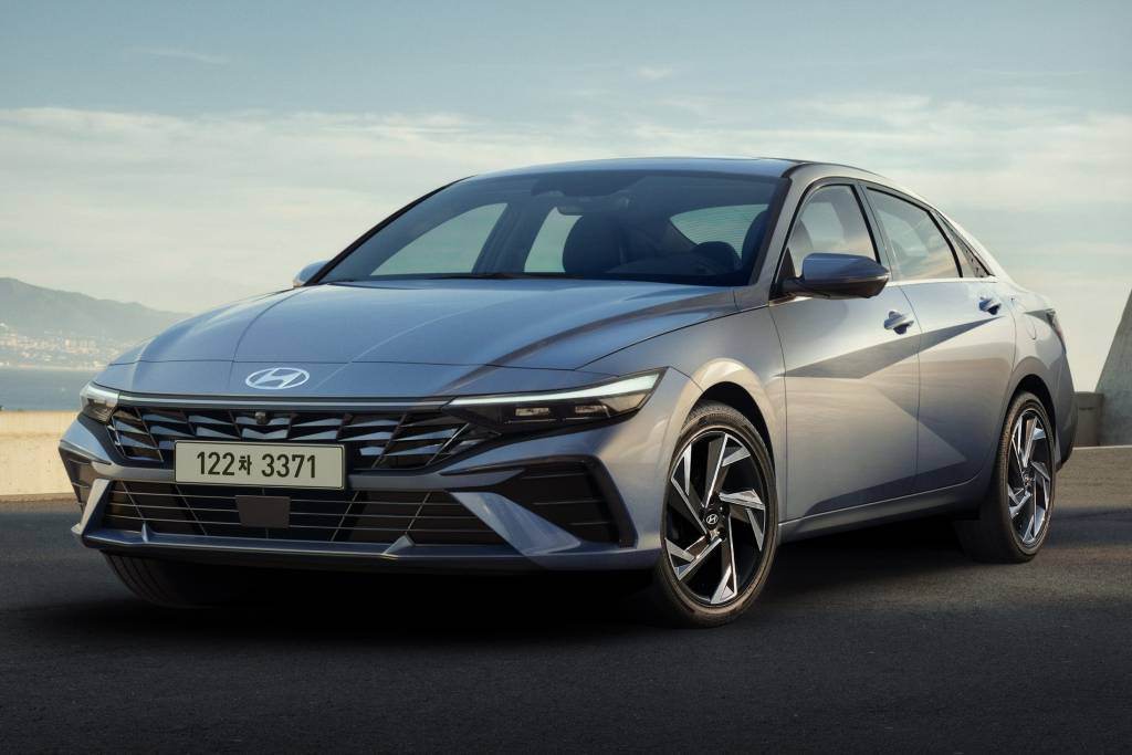 Novo Hyundai Elantra fica curiosamente mais parecido com o HB20S