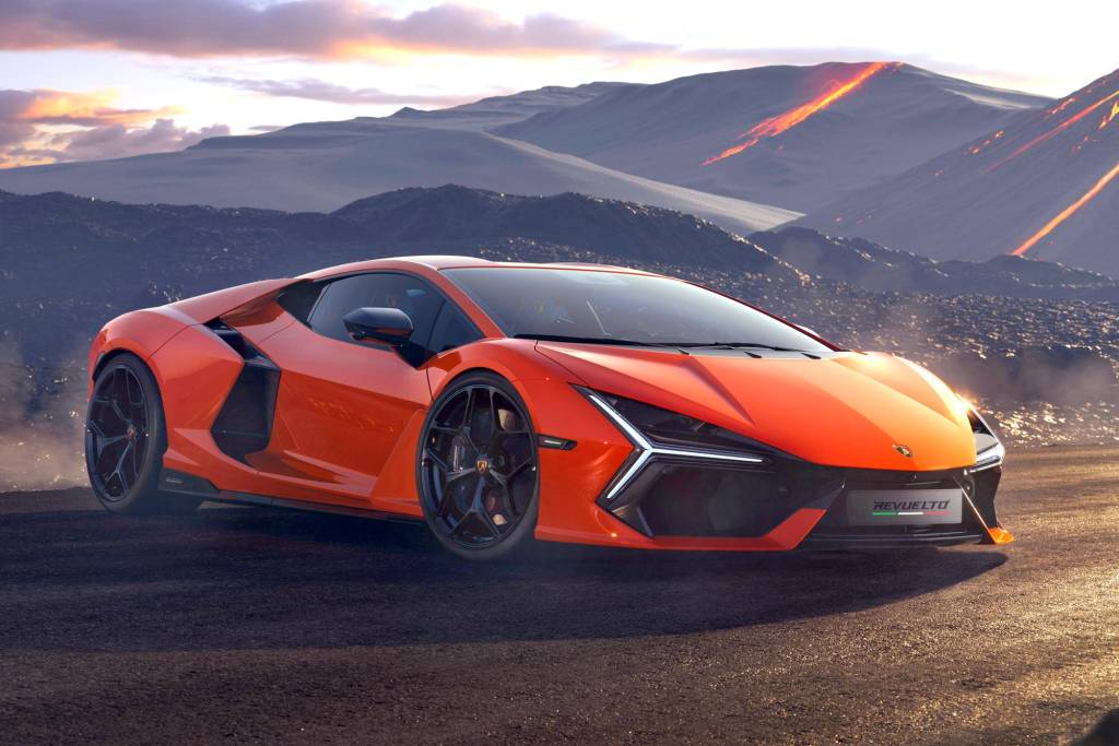 Lamborghini Revuelto 2023 (1) Lamborghini Revuelto, primeiro híbrido plug-in da marca italiana.