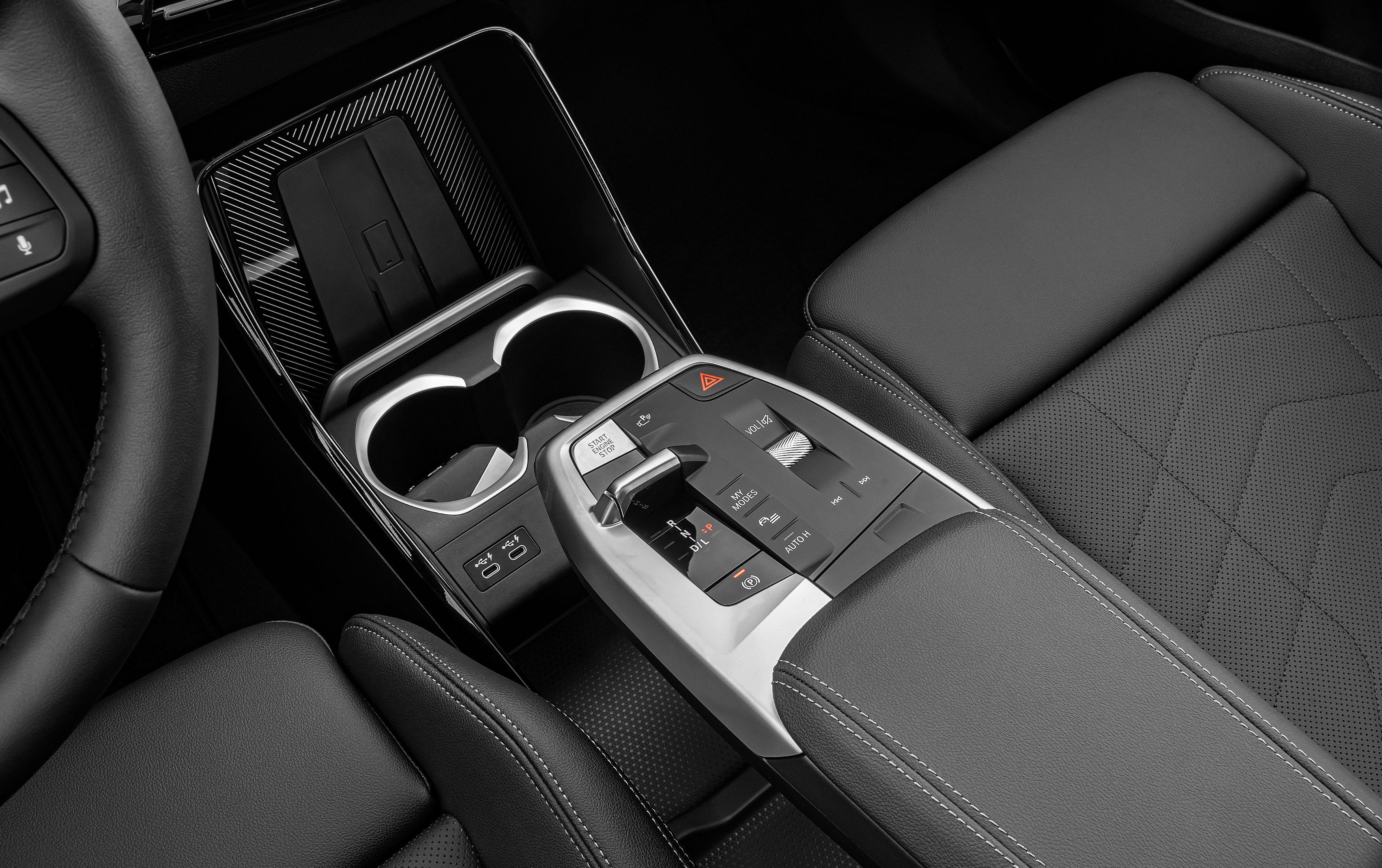 console bmw x1