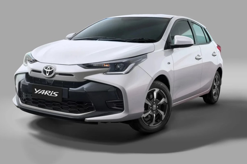 Novo Toyota Yaris 2024 tem visual exclusivo e é esperado no Brasil