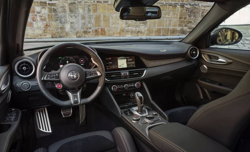 Alfa-Romeo-Giulia-and-Stelvio-Quadrifoglio-100-Anniversario-Interior-1 Alfa Romeo Giulia