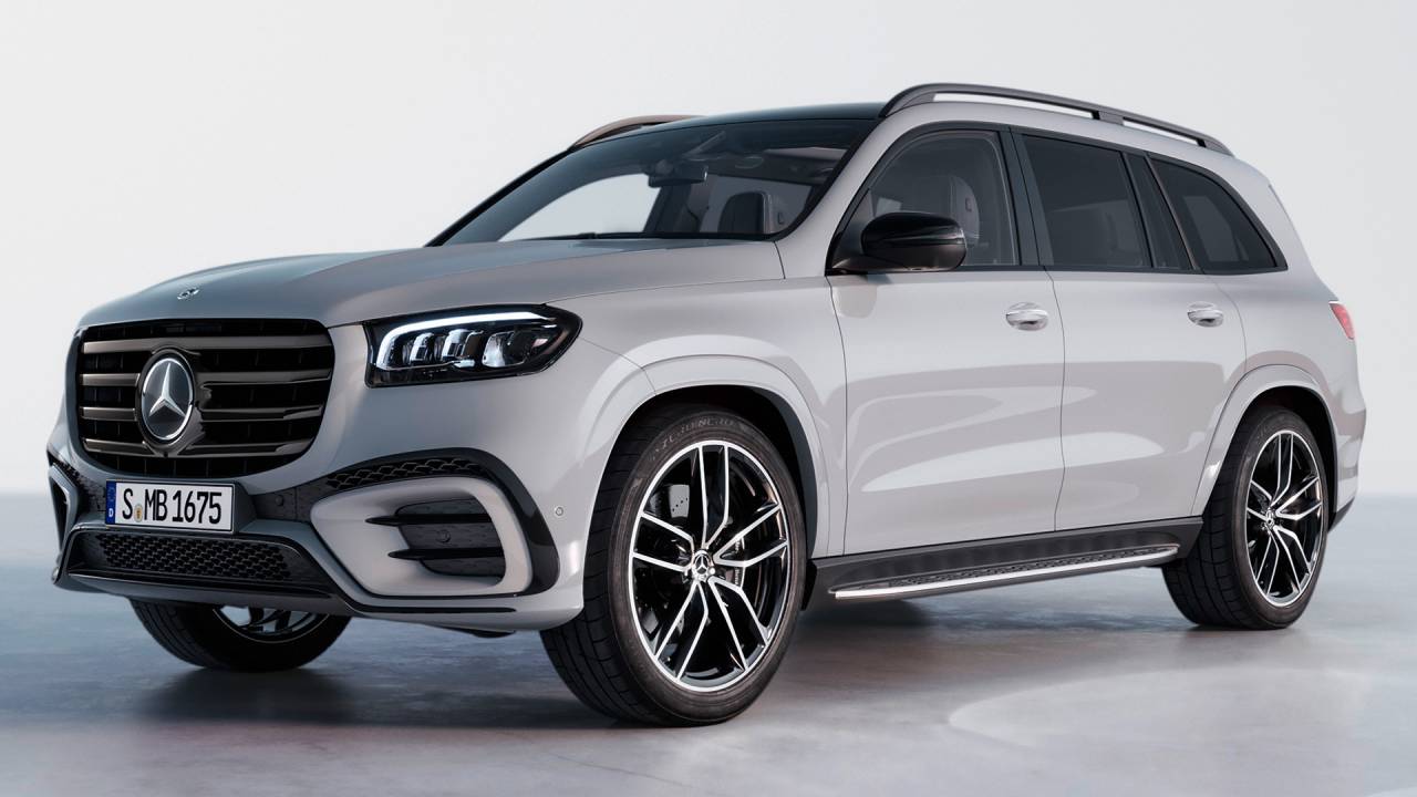 Mercedes-Benz GLS 2023 é identificável pela nova grade, principalmente