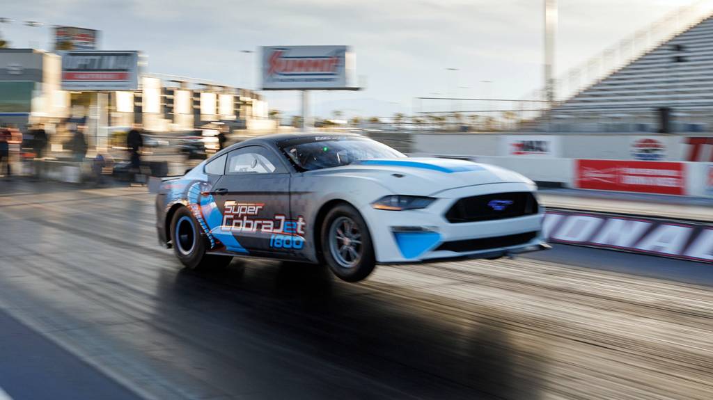 Este Mustang de 1.825 cv é elétrico e quer quebrar recordes de arrancada