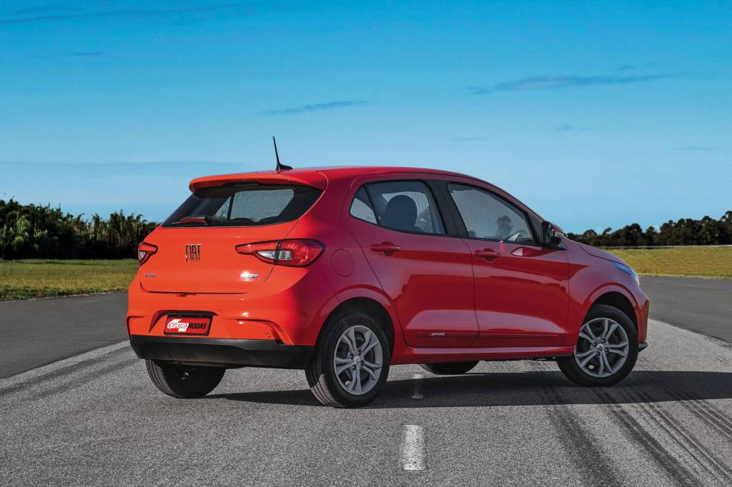 Argo Fiat Argo ou Toyota Yaris: comparamos os haches automáticos econômicos e baratos