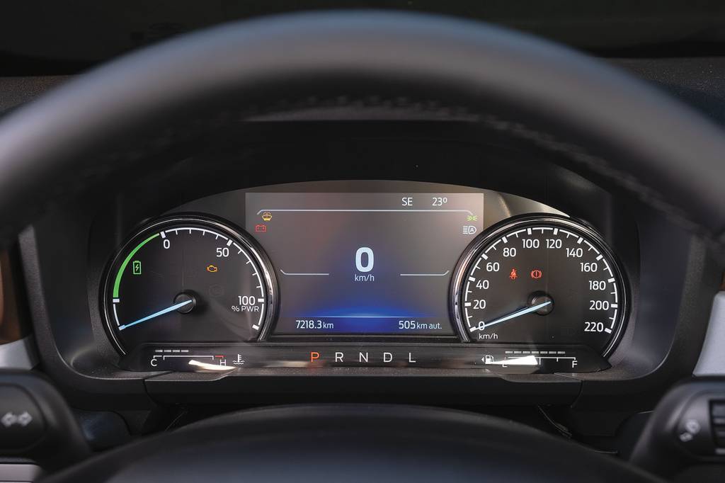 Comparativo Honda Civic Ford Maverick (5) Comparativo Honda Civic Ford Maverick (5)