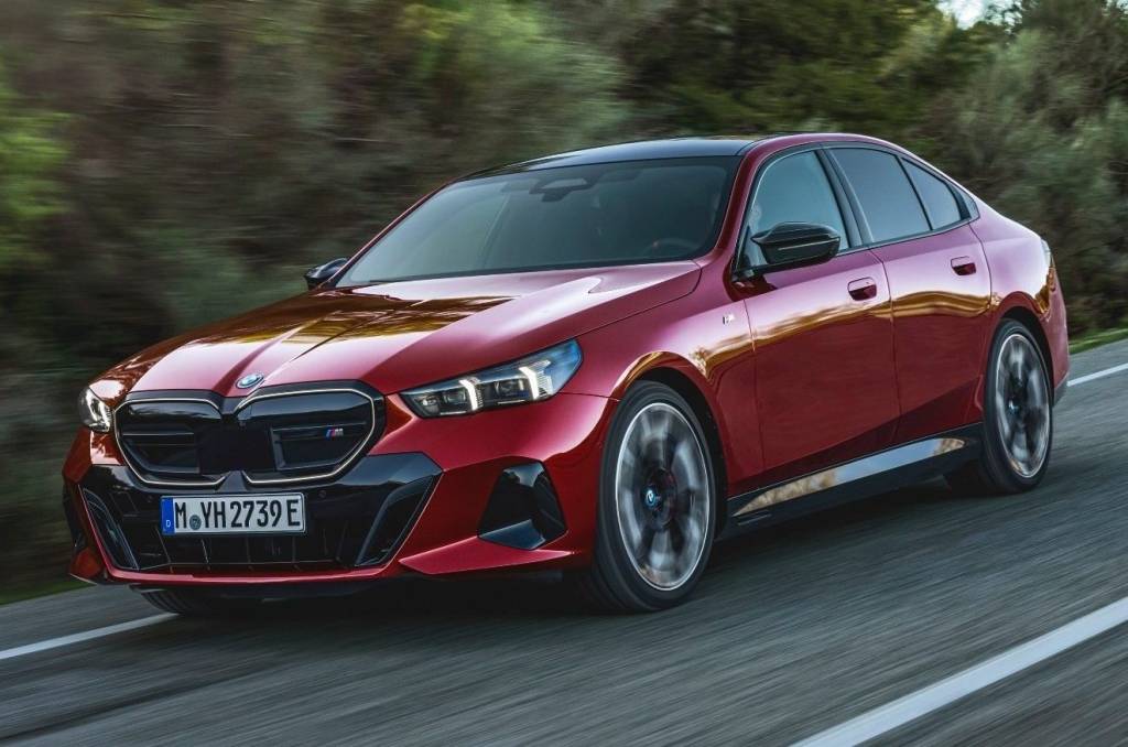 Novo BMW Série 5 chegará ao Brasil apenas elétrico e com potência do M5