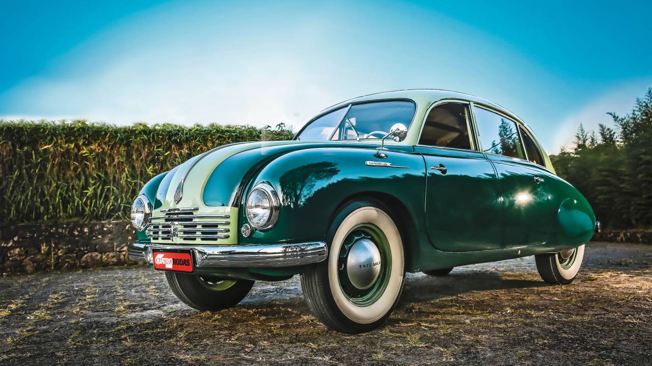 TATRA 600