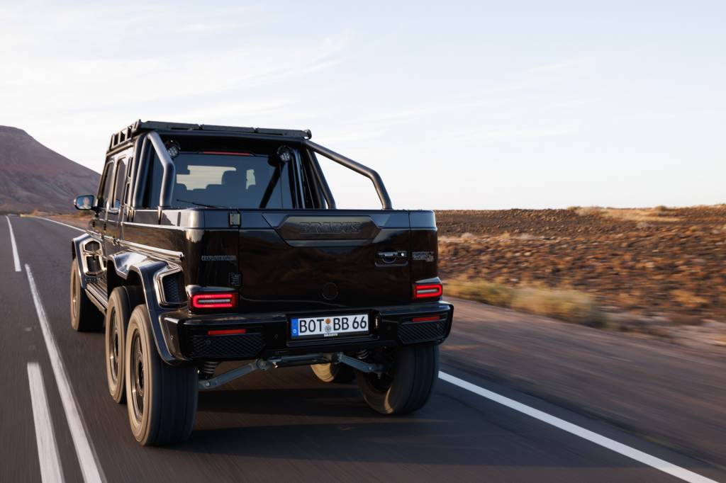 Brabus XLP 900 6X6 Superblack (3) Brabus XLP 900 6X6 Superblack